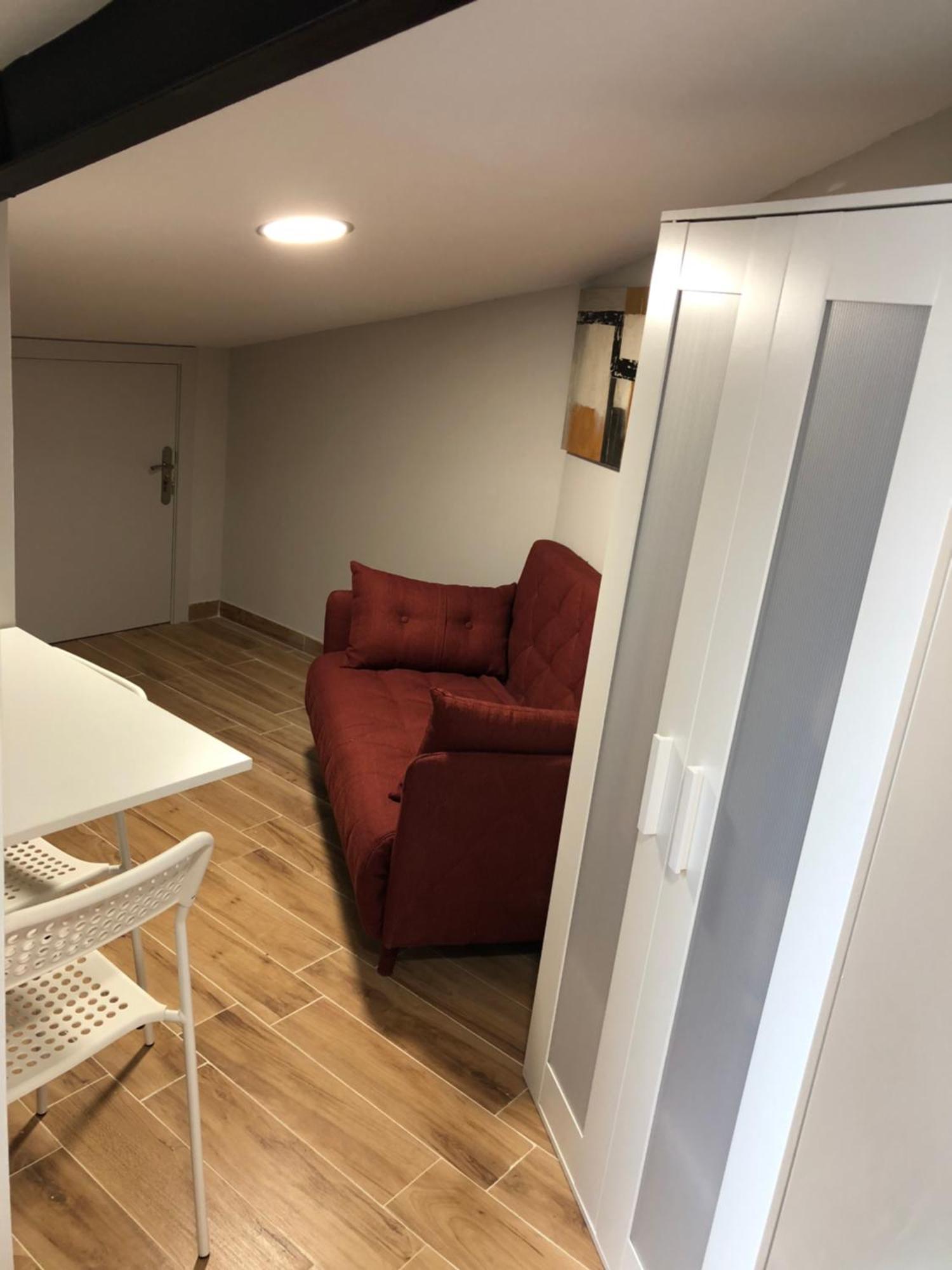 Habitación Abuhardillado con cocina Bilbao Exterior foto